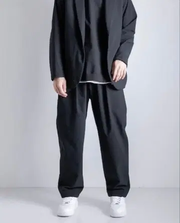 Teatora Dual point Resort black 3