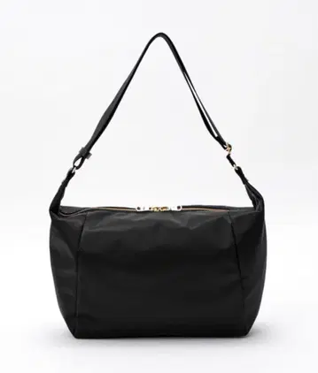 컨디션 최상 russet 숄더백 슬링백 골드 금장 장식