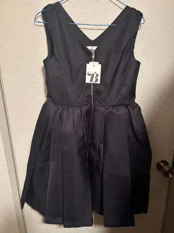 [ 새상품 미사용 ] Bibiy. 네이비 슬리브리스 원피스