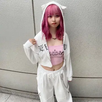 Volcan&Aphrodite 고양이 귀 숏 기장 ZIP 후드티