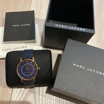 마크제이콥스 시계