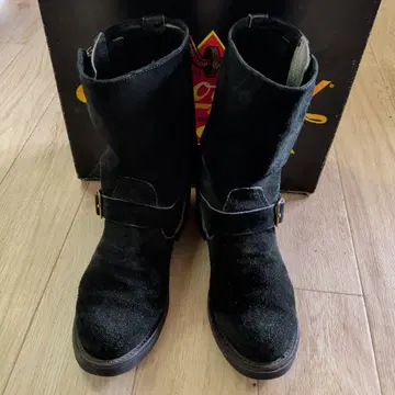 Thorogood made in USA engineer boots 8D