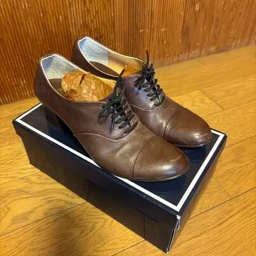 chausser (쇼세) 레이스업 펌프스 레이스업 슈즈