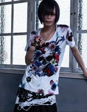 CIVARIZE 스컬 꽃무늬 T셔츠 FUGA 토네이도 마트