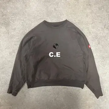 C.E ZIG MODEL CREW NECK CHARCOAL L