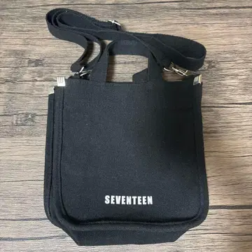 SEVENTEEN 굿즈 미니 크로스백