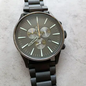 NIXON 닉슨 센트리 크로노그래프 손목시계 블랙