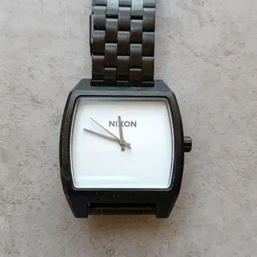 NIKON 닉슨 타임 트래커