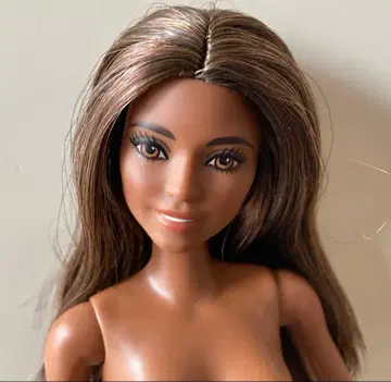 바비 인형 블랙 바디