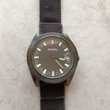 NIXON 아날로그 손목시계 the rover 닉슨 블랙 다이버즈풍