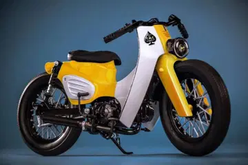 trickyMan121/6 혼다 슈퍼커브 Yellow 오토바이