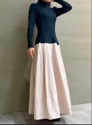 스나이델 Sustainable 홀가먼트 도킹 원피스 F