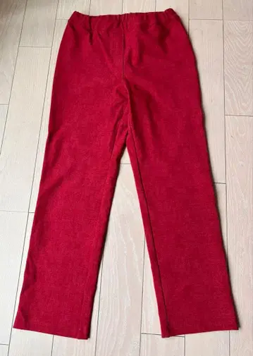 잔니로의 빨간색이 멋진 캐주얼 팬츠 S 사이즈