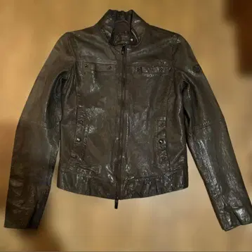 ARMANI JEANS 아르마니 천연 가죽 스터드 라이더 자켓 38