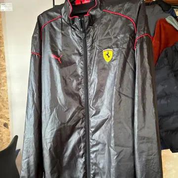 Puma Ferrari 나일론 자켓