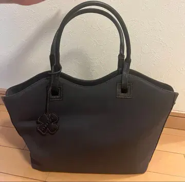 PERENNE 페렌네 클로버 백