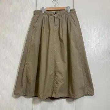 도밍고 D.M.G 코튼 턱 A라인 스커트