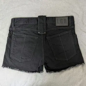 L.G.B. 블랙 숏팬츠
