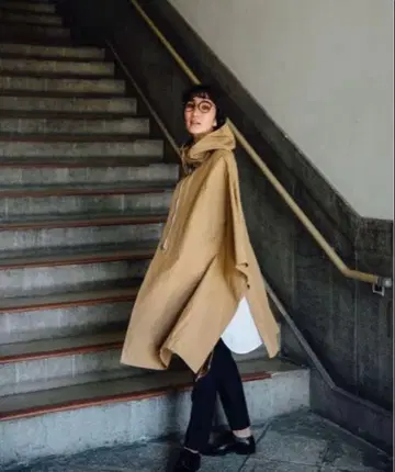 Nala 후디드 케이프 코트 베이지