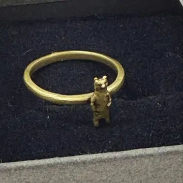 미나 페르호넨 반지 세바스티안 9호 베어 곰