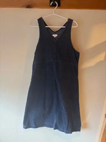 DENIME 다크 블루 슬리브리스 원피스