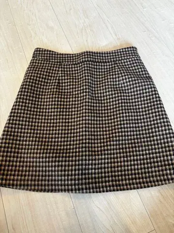 Bibiy. 체크 무늬 타이트 스커트
