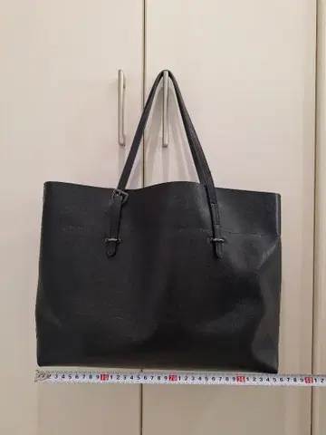 블랙 가죽 토트백
