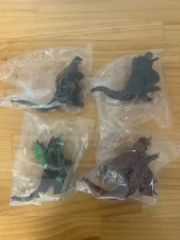 고질라 진격대전 새로운 방문자 세트