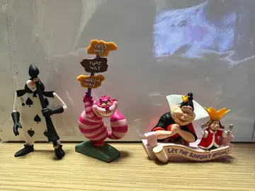 디즈니 원더랜드 앨리스 퀸 오브 하트 피규어