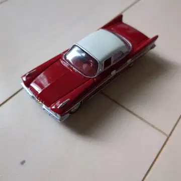 Johnny Lightning 클래식카 미니카 빨흰