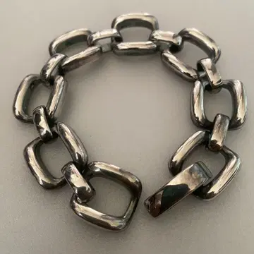 빈티지 훈은 실버 체인 팔찌