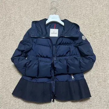 MONCLER NESEA 다운 자켓
