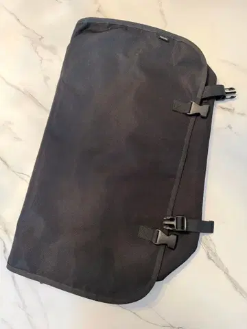 PACKING MESSENGER BAG