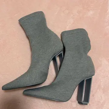 YELLO 숏부츠 그레이