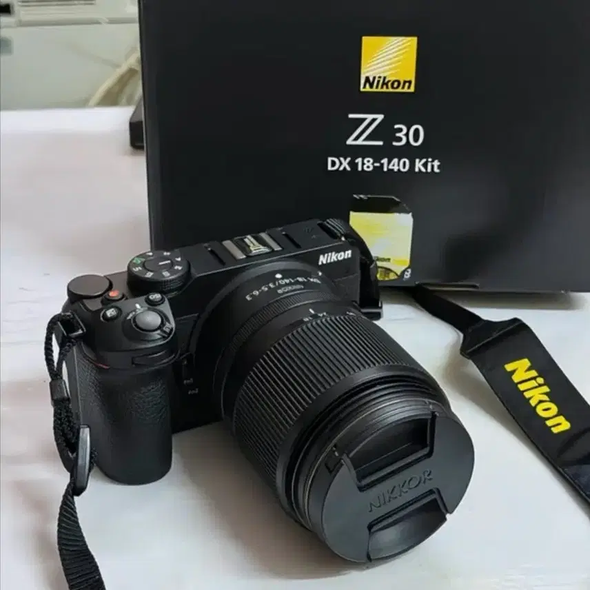 니콘 Nikon Z 30 18-140mm 킷