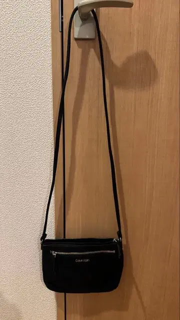 CalvinKlein 캘빈클라인 사선 크로스 미니 숄더