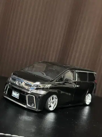 가격 인하 중! 멋지다! 도요타 벨파이어 프라모델 커스텀 차고 낮춤!