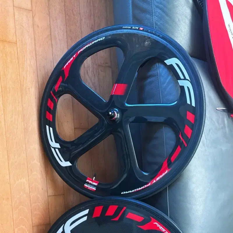 fastforward five spoke wheel 페포 패스트포워드 오발이
