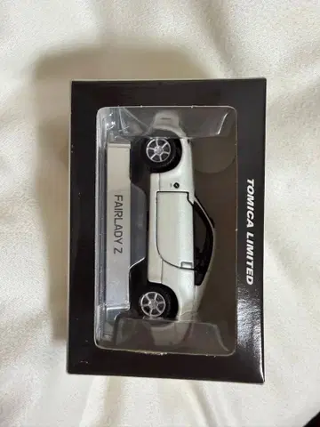 토미카 페어레이디 Z33