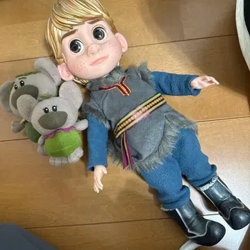 애니메이터 인형 안나 디즈니 스토어 크리스토프