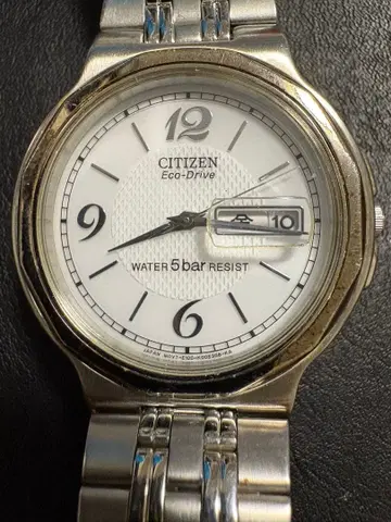 CITIZEN 에코드라이브 실버 시계