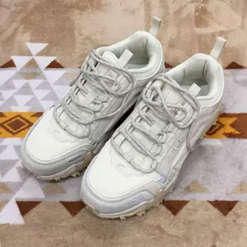 FILA 휠라 오크몬트 TR 스니커즈 베이지 26.5cm