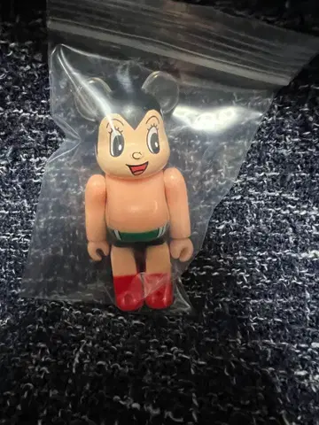 베어브릭 시리즈 33 철완 아톰 피규어