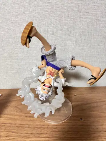 몽키 D 루피 니카 피규어