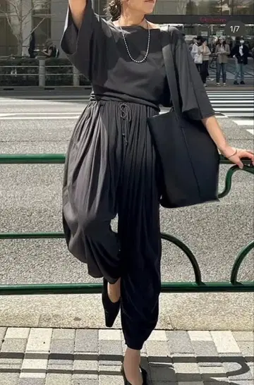 ETRETOKYO 허리 개더 벌룬 컷 팬츠 블랙 M