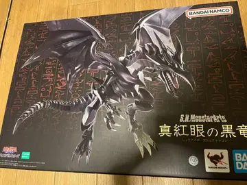 S.H.MonsterArts 붉은 눈의 흑룡 레드 아이즈 블랙 드래곤