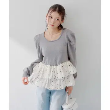 [ SALON by Chico ] 도트 벌룬 페플럼 파워숄더 니트