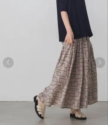 새상품 hunch 린넨 라이크 지오메 패턴 캉캉 스커트