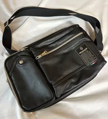 Bianchi 비앙키 바디백 블랙