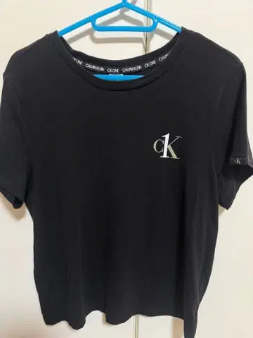 CALVIN KLEIN CK ONE 티셔츠 M 사이즈